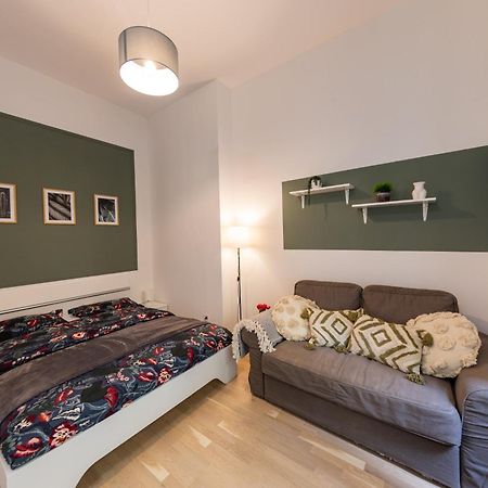 Wenceslas Square Apartment Praha Bagian luar foto